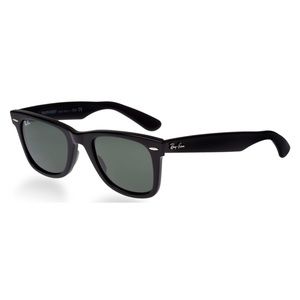 New Ray-Ban wayfarer all black sunglasses. Never worn